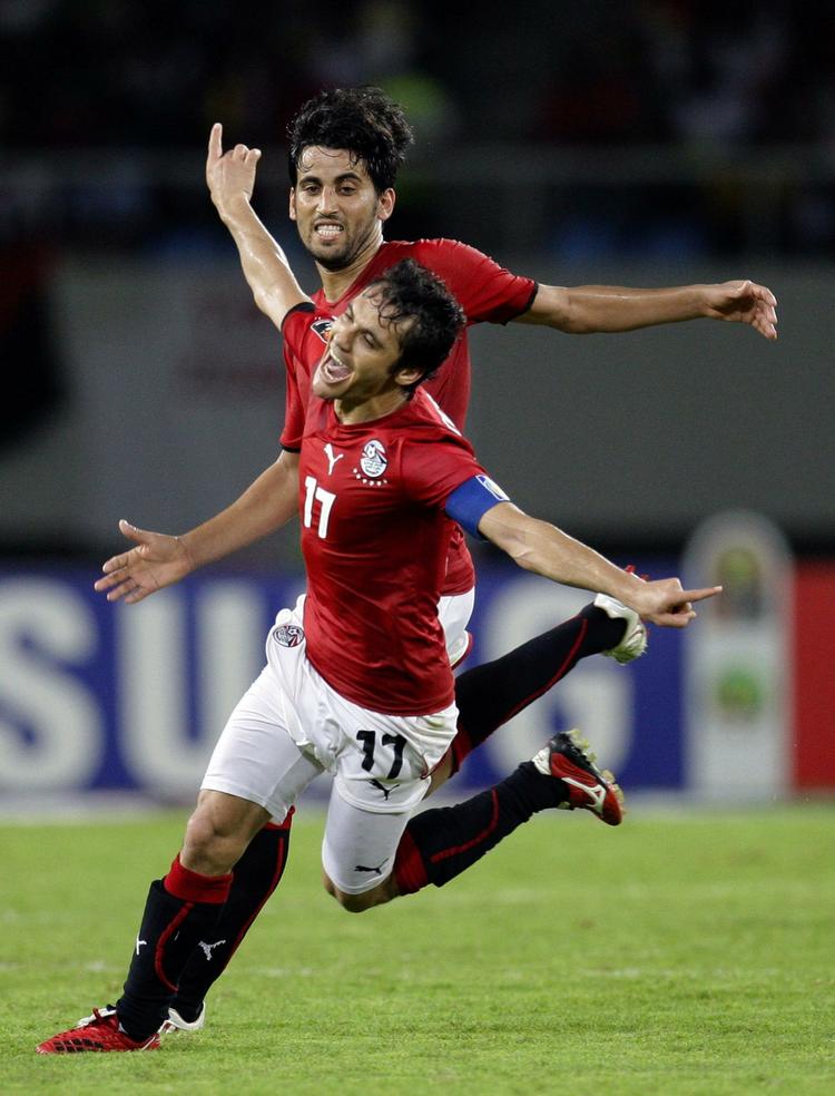 Matchvinder. Et enkelt selvmål gjorde ikke så meget for Egyptens anfører Ahmed Hassan. Han scorede to i den rigtige ende og var dermed arkitekten bag nordafrikanerens sejr. 