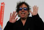 Finurlig. Tim Burton står bl.a. bag eventyrlige film som 'Big Fish', 'Beetlejuice', 'The Nightmare Before Christmas', 'Sleepy Hollow' og den kommende 'Alice i eventyrland'. Arkivfoto. 