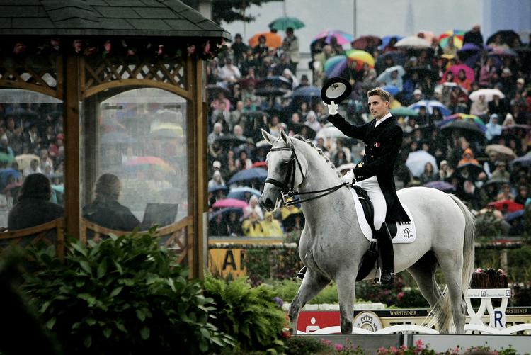 FAVORIT. VM i Achen i 2006 blev det sportslige højdepunkt for Andreas Helgstrand og Blue Hors Matiné. Arkivfoto. 