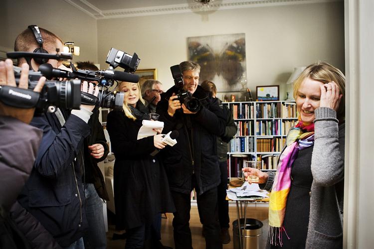 Tillykke. Ida Jessen fik uanmeldt besøg i sin lejlighed, da hun fik at vide, hun var vinder af De Gyldne Laurbær. 
