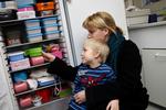 Med de nye regler kan forældre selv få indflydelse på, om deres børn skal have serveret mad af personalet eller spise den medbragte madpakke. Forældrebestyrelserne i de enkelte institutioner skal tage stilling. Arkivfoto. 
