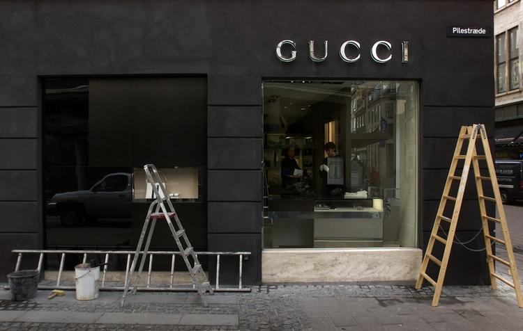 Gucci holder øje med, om der kommer falske tasker og andet ind i Danmark. Og så afkræver de dig store summer penge for at undgå en retssag. 