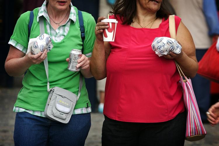 levealder. Danskerne bliver ikke så gamle, som befolkninger, vi sammenligner os med. Usund levevis er en del af problemet. Arkivfoto. 