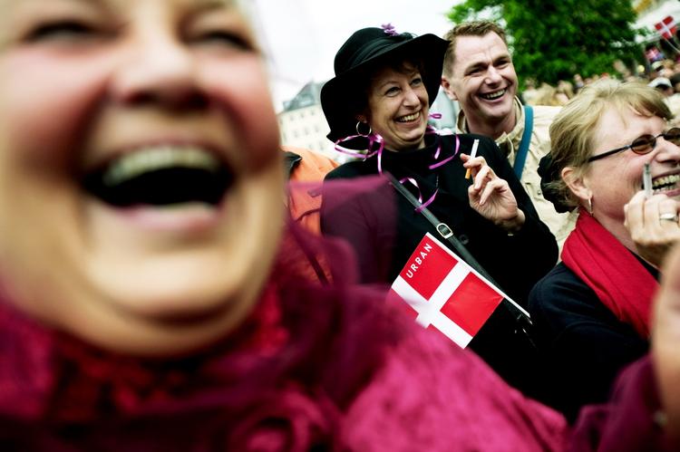 Lykkejægere. Gang på gang har lykkeforskerne kåret os til 'verdens lykkeligste folkefærd'. Alligevel bruger vi antidepressiv medicin som aldrig før. Arkivfoto. 