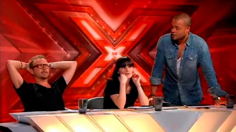 Hårdt. Dommerne i 'X-Factor' er blevet kritiseret for at være hårde. Nu svarer kanalchefen på kritikken. Foto: Taget fra DR 1 