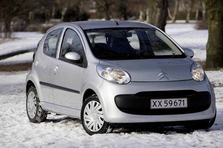 Speederkoks. Citroën C1 og Peugeot 107 er ramt af problemer med speederen, der kan sætte sig fast. 