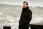Læserkritik. Mange læsere bryder sig ikke om, at forfatteren Carsten Jensen, har modtaget den store svenske Olof Palme-pris. 