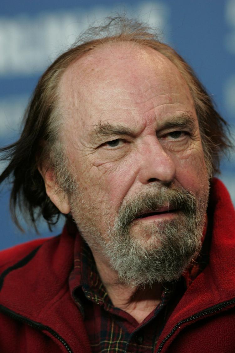 Rip Torn er blevet sigtet for en række alvorligere lovovertrådelser efter weekendens episode. 