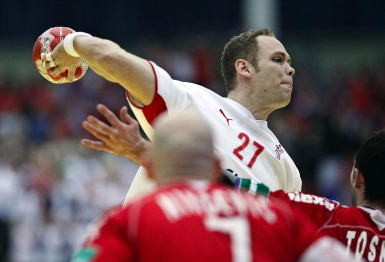 brækket. Mads Ø. Nielsen kommer ikke med i resten af grundspillet i Danmark. Arkivfoto. 