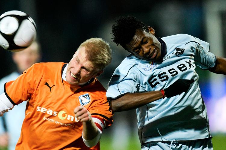 solgt. I de kommende sæsoner er det ikke Henrik Toft, men modstandere i den portugisiske liga, David Addy (tv.) skal kæmpe med. Arkivfoto. 