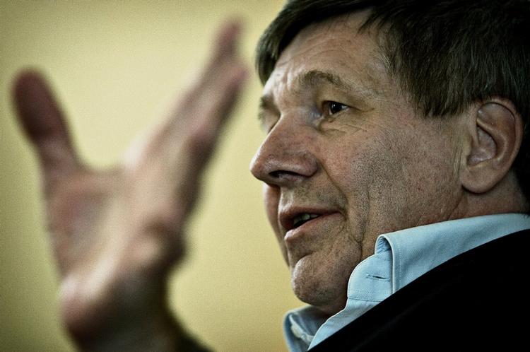 Nedskæringer. Ralf Hemmingsen, rektor for Københavns Universitet, har besluttet alligevel at mødes med de studerende for at drøfte besparelser og nedskæringer. (arkivfoto) 