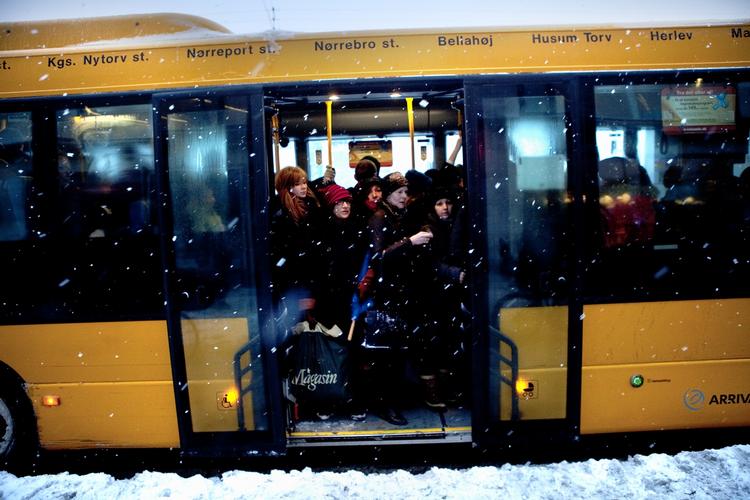 TRAFIKINFORMATION. Hjemmesiderne havde svært ved at følge med, da passagererne søgte information om forsinkelser og aflysninger hos trafikselskaberne. 