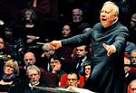 Det meste af aftenen klarede Neeme Järvi sig med små, om end autoritative bevægelser, men i 'Also sprach Zarathustra' gik dirigenten til den. Foto: Matthias Creutziger 