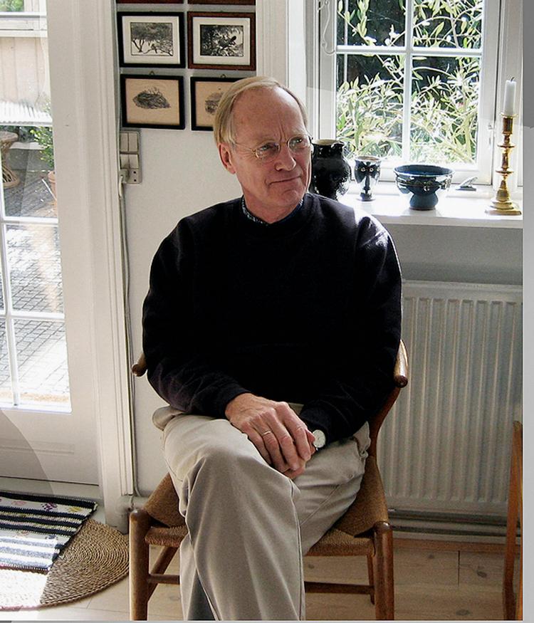 KØLIGT.  Rolf Bagger skriver det reneste dansk og fastholder den nøgternt neddæmpede stil. Foto: Sofie Bagger 