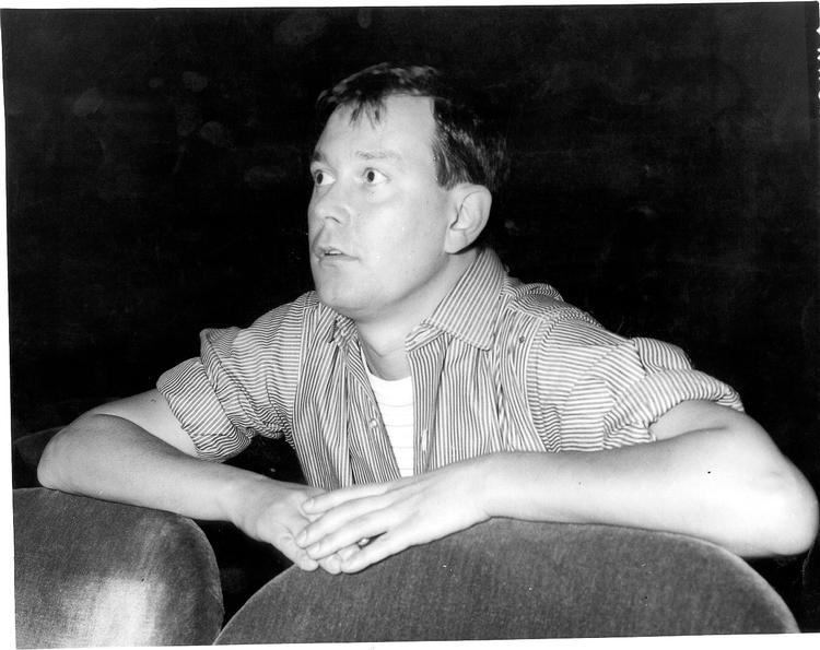Forsinket. Joe Orton er en af kandidaterne til den forsinkede Bookerpris. Joe Orton blev myrdet i 1967, men romanen 'Head To Toe' udkom posthumt. 