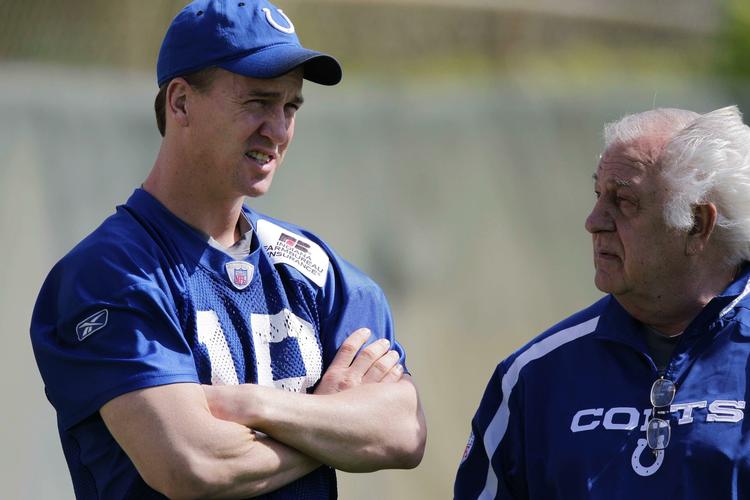 rutineret. Peyton Manning fra Indianapolis Colts nyder stor respekt hos modstanderne, der frygter hans snuhed som quarterback. Arkivfoto: E. Gay/AP 