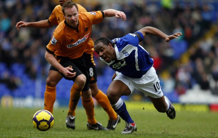 ondt. Wolverhampton blev snydt for en tiltrængt sejr i de sidste 10 minutter af opgøret mod lokalrivalerne fra Birmingham. 