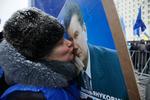 Ukraine Viktor Janukovitj har sejret i et et valg, som OSCE beskriver som ærligt og gennemsigtigt. 
