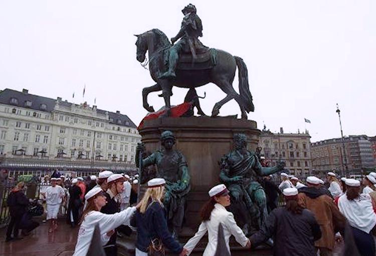 Plagiat. Den veluddannede overklasse er ved at afkoble sig resten af samfundet, skriver Lars Olsen i en ny debatbog.  Foto: Jens Dresling 