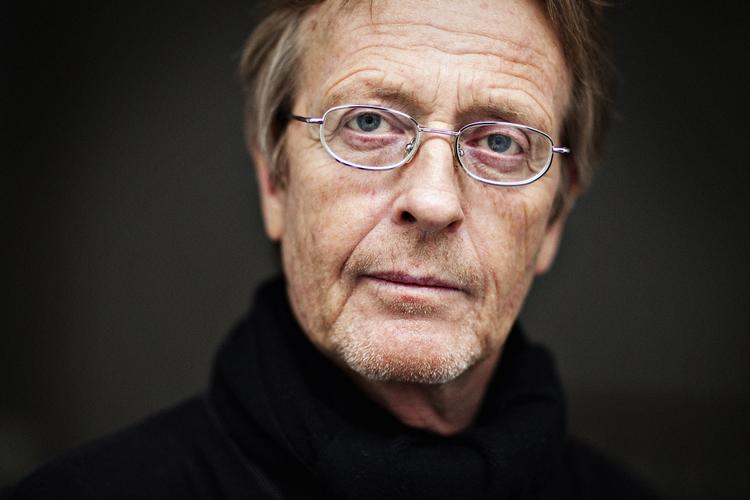 Retssag. Komponisten George Keller har lagt sag an mod sit musikforlag Warner/Chappell, fordi han mener, at kontrakten er misligholdt. 