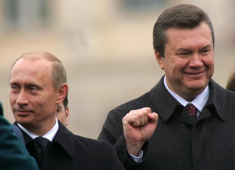 Russia's Vladimir Putin and Ukraine's Viktor Yanukovich. Archive. 