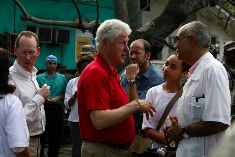 Aktiv. Bill Clinton har haft fart på den seneste måned, hvor han har arbejdet i døgndrift med hjælpearbejdet i Haiti. 