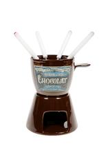 Det chokoladebrune fonduesæt er fundet i designbutikken Urban Outfitters og koster 175 kr. 