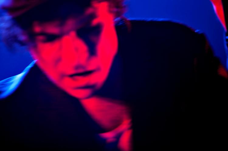 Joakim Thåström var fuldkommen på bølgelængde med sit publikum i Vega i torsdags. Foto: Per Folkver 