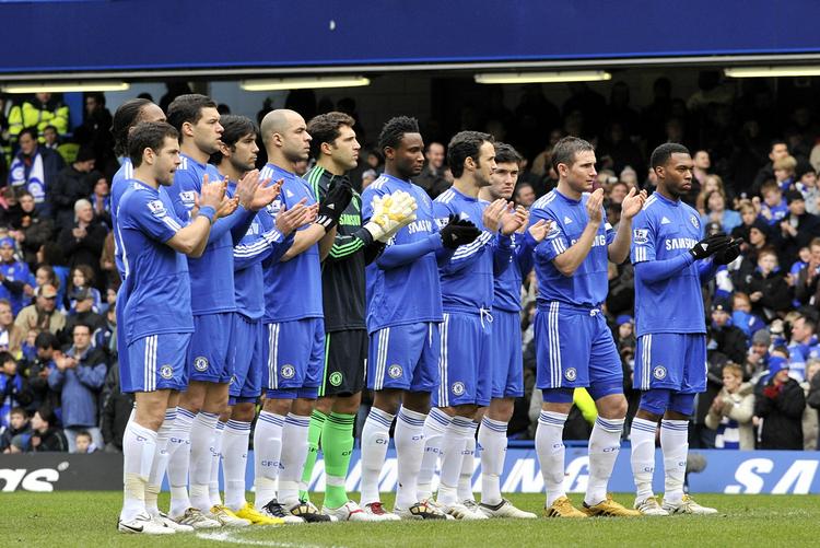 højtidelighed. Med et minuts stilhed før FA Cup-kampen mod Cardiff mindedes Chelseaspillerne klubbens tidligere målmand Petar Borota. 