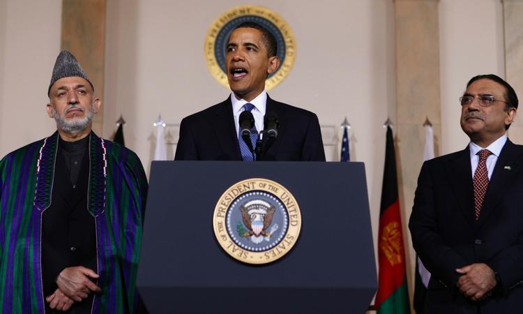 fejl. Forhandlinger mellem Pakistan og Indien omkring Kashmir-provinsen åbner muligheder for politiske løsninger i Afghanistan. At Obama ikke har indset det, er en stor fejl. Arkivfoto: Charles Dharapak/AP 