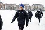 Jesper Grønkjær på vej fra træning. Træner Ståle Solbakken overvejer at bruge ham enten på højrekanten eller i angrebet. 