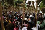Desperate haitianere protesterer over manglen på mad og job. 