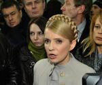 Det er lykkedes for taberen af det ukrainske præsidentvalg Julia Timosjenko at få suspenderet valgresultatet fra 7. februar. 