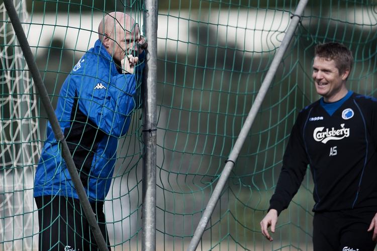 Grundig. FCK-træner Ståle Solbakken har gennemgået samtlige masker i københavnernes defensiv inden kampen mod Marseille. Arkivfoto. 