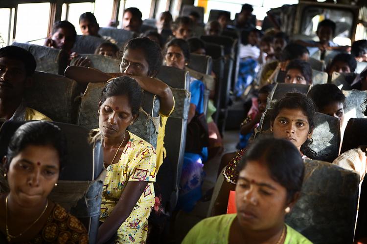 Flygtning. Siden maj sidste år har knap 300.000 tamilske flygtninge levet i lukkede lejre. De fleste har forladt lejrene i løbet af december og januar, men der er stadig flere tusinde tilbage. 