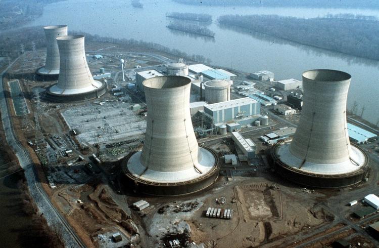 Atomkraft. USA får omkring en femtedel af sin energi fra atomkraft, men har ikke bygget nye atomkraftværker siden ulykken ved atomanlægget Three Mile Island i Pennsylvania. 