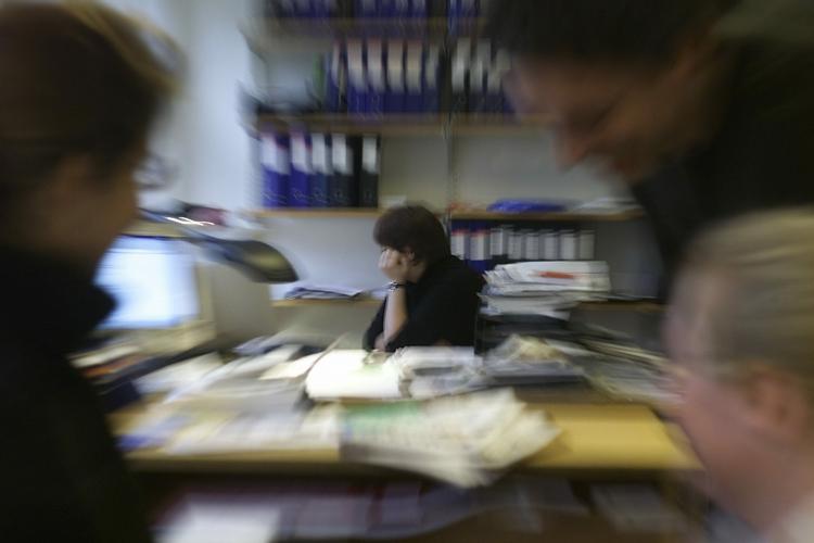 Nulvækst. »Hvorfor skal antallet af kuglepenne, papirer og klips vokse med 2 pct. realt, når antallet af medarbejdere på kommunekontoret er konstant«, spørger cheføkonomen i den liberale tænketank Cepos i dagens analyse. 