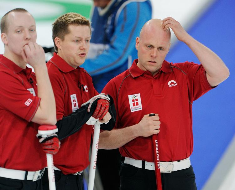 VILDREDE. De danske curlingmænd mødte overmagten og fik en ordentlig øretæve af Canada. 