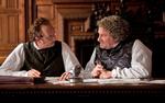 Fejlcastet. Gérard Depardieu som Alexandre Dumas (th.) i filmen 'Den anden Dumas'. Franske kritikere mener, at Depardieu som hvid mand er fejlcastet til rollen, da forfatteren var mulat. Foto fra filmen: Pascal Chantier 