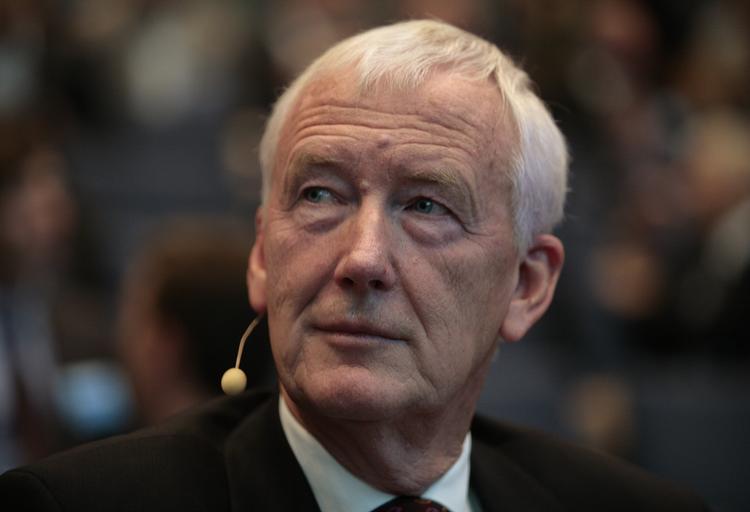Gavmild. Der er god mad på bordet, når nationalbankdirektør Nils Bernstein inviterer på middag. 