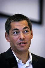 JÆGERLÆK. Retten skal nu afgøre, om DR-generaldirektør Kenneth Plummer skal udlevere optagelse, der afslører kilden til oplysningen om, at jægersoldater ville blive sat ind i Irak. 