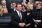 Fornyelse. Statsminister Lars Løkke Rasmussen har sat sit eget regeringshold - og samtidig kan regeringen lægge en række dårlige sager døde. 