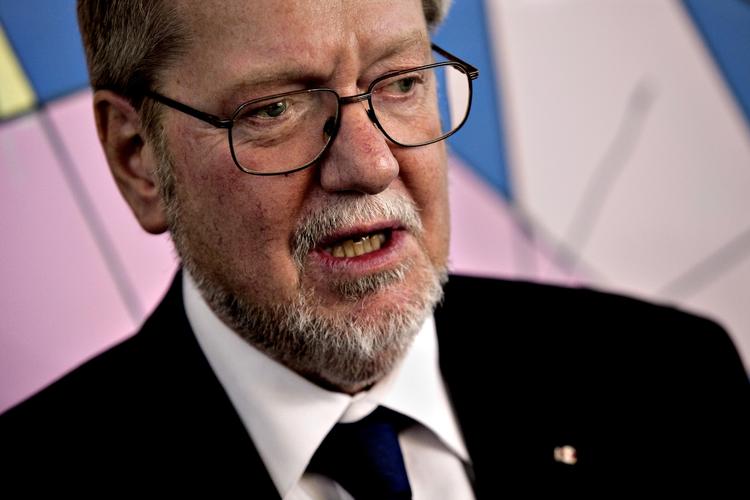 Skifte. I går overtog Per Stig Møller Kulturministeriet fra Carina Christensen. 