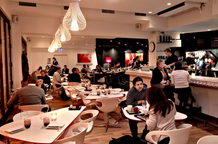 Etika var en flot og stilren restaurant, der blandede det færøske med det japanske. 