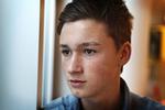 jesper. Ukendte personer forsøger at udnytte x-factor deltagernes navne i falske profiler på Facebook, blandt Jesper, der er en af favoritterne i showet. 