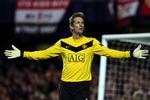 Trofast. Edwin van der Sar kom til Manchester United fra Fulham i 2005. Inden han kom til engelsk  fodbold spillede han for Juventus og Ajax.  Arkivfoto. 