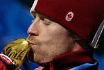 Haps. Jon Montgomery vandt guld  på den farlige  skeletonbane. 