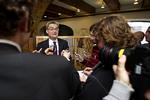 Stafet. Ifølge flere eksperter satses der i regeringens nye udviklingspolitik for ensidigt på vækst i den private sektor. Her ses den nyslåede udviklingsminister, Søren Pind (V) 