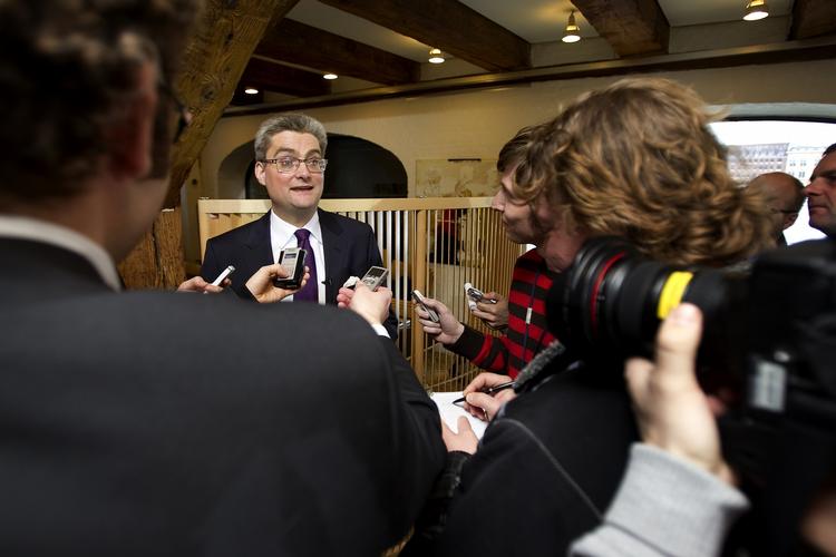 Stafet. Ifølge flere eksperter satses der i regeringens nye udviklingspolitik for ensidigt på vækst i den private sektor. Her ses den nyslåede udviklingsminister, Søren Pind (V) 
