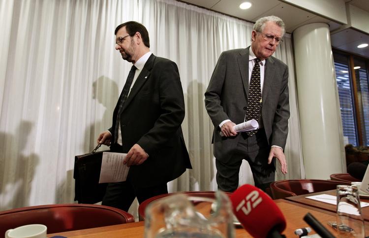 Ommer. Det er blevet lidt vanskeligere for danske virksomheder at fyre deres medarbejdere efter overenskomstforliget i industrien i sidste uge, der blev indgået mellem Thorkild E. Hansen (tv.) fra Dansk Metal og Hans Skov Christensen fra DI. 